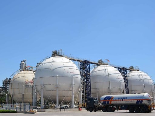 Oil, Chemicals and Clean Energy Shipping operation 7